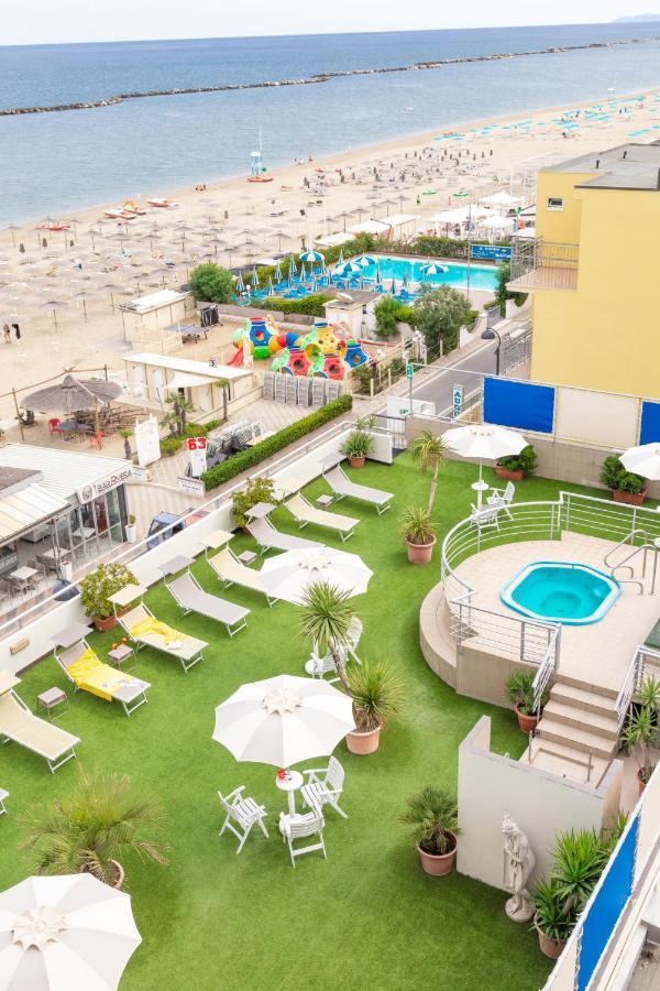 Hotel Igea Spiaggia Bellaria-Igea Marina Extérieur photo